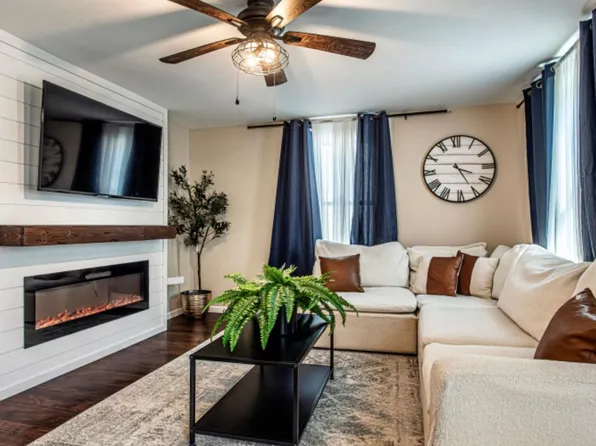 22 Mulberry St, Clinton, NY 13323