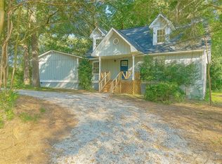 23 Club Dr, Locust Grove, GA 30248