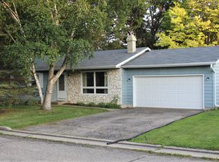 869 West St, Watertown, WI 53094