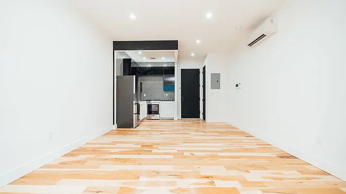 Rented by Nooklyn NYC LLC | media 6