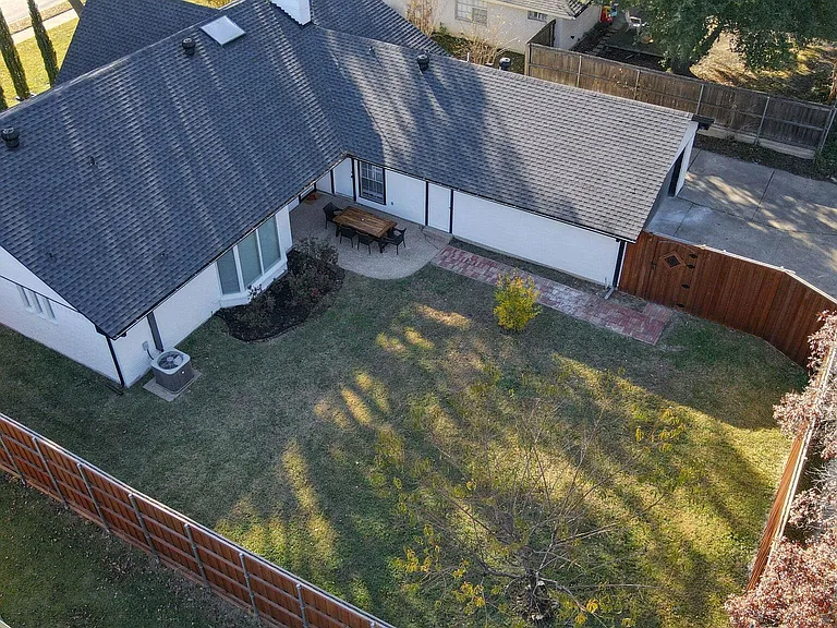 2421 Regal Rd — Photo 36