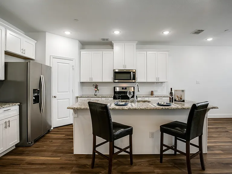 4809 Pasadena Dr — Photo 12