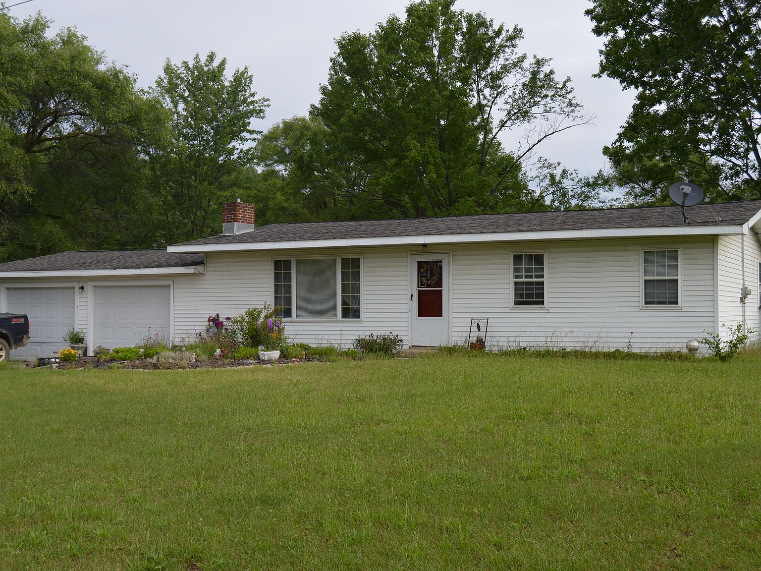 11090 W Washington Rd, Sumner, MI 48889 Zillow