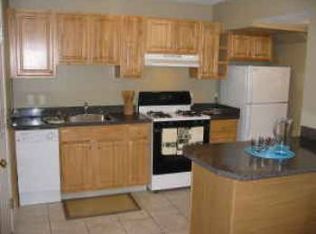 14 Washington Ct, Fall River, MA 02720