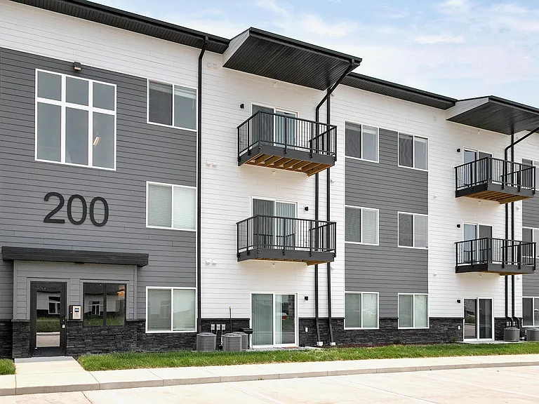 Prairie Park Apartments — Photo 41