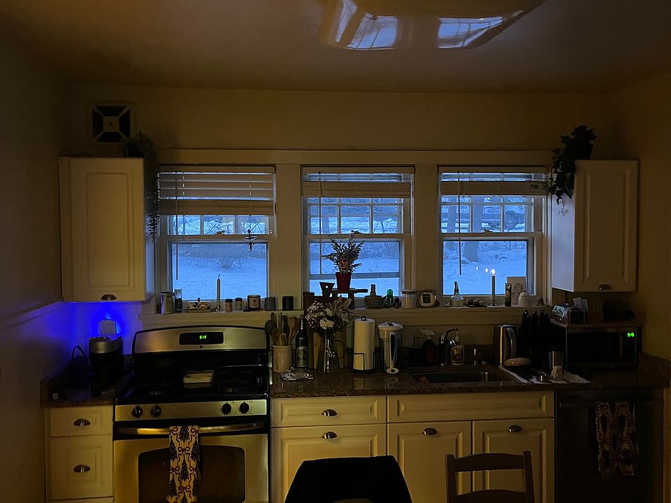 2nd image of 604 Church St #1