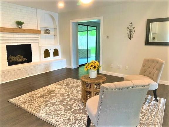 4th image of 2514 Vernon Dr