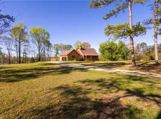 3033 Hopewell Rd, Valley, AL 36854