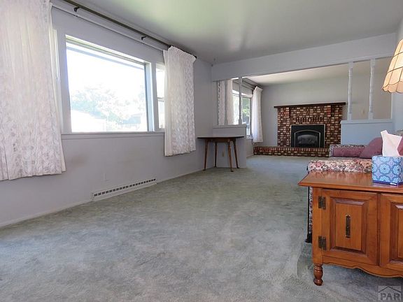 2nd image of 1623 Horseshoe Dr