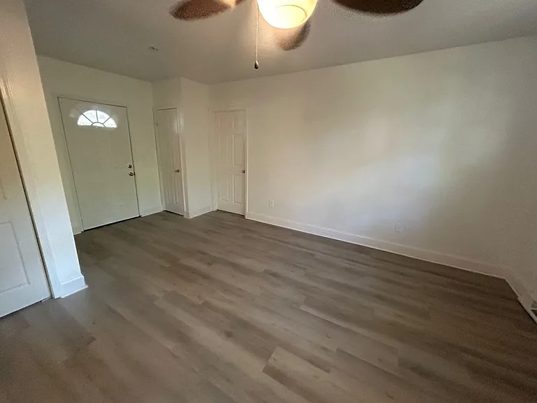 1413 Hyatt Ave — Photo 10