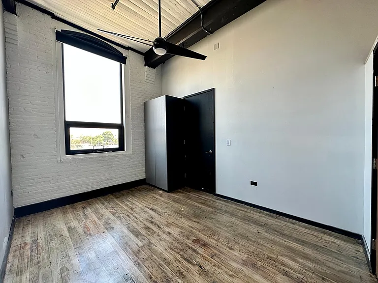 111 Summer St — Photo 32