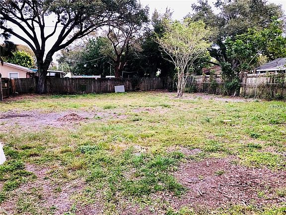 2nd image of 704 59th Avenue Dr W