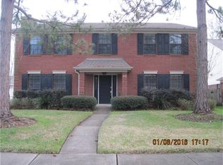 818 Noble Springs Rd, Houston, TX 77062