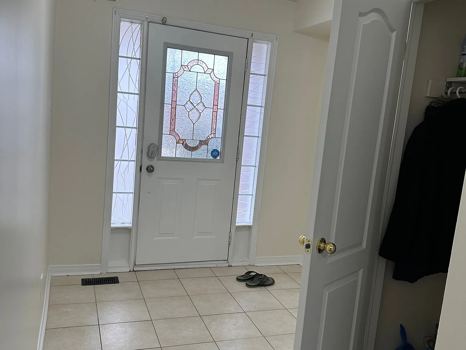 3 bed, $3,199 — Photo 2