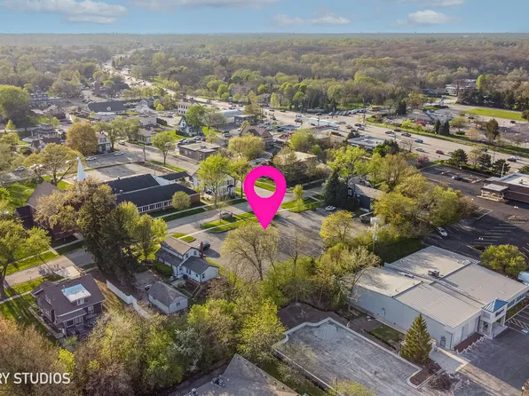 115 S 1st St, Bloomingdale, IL 60108