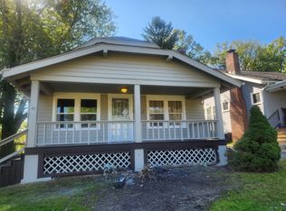 215 W Dennick Ave, Youngstown, OH 44504