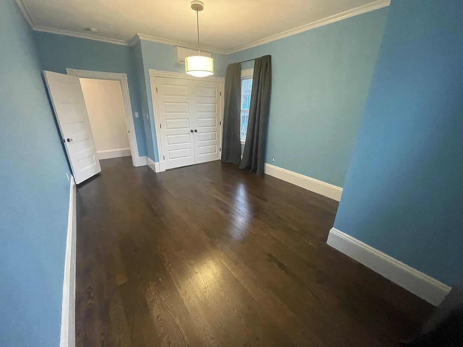 4 bed, 2.5 bath, $4,800 — Photo 3