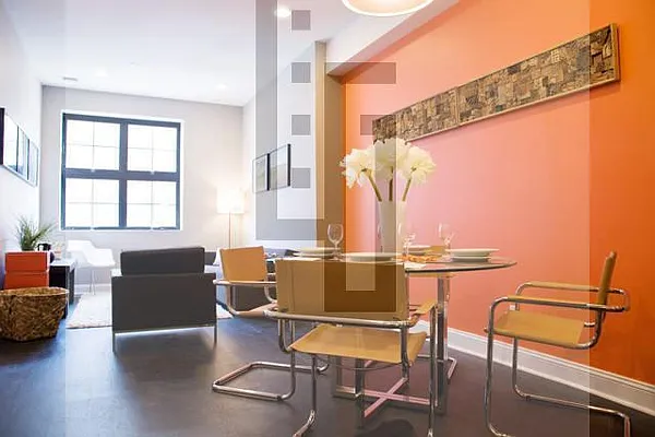 Rented by Loom Group | media 3