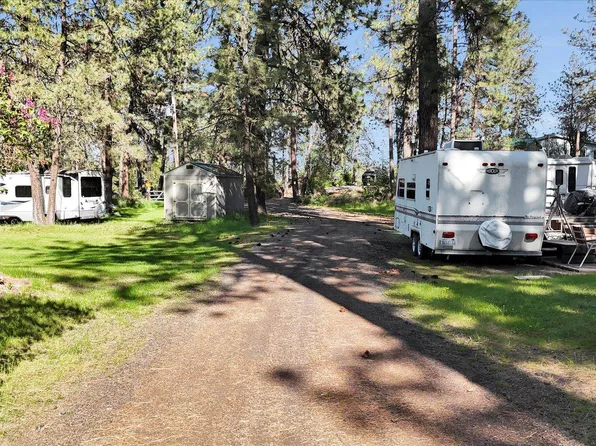 13901 S Clear Lake Rd Space 719, Cheney, WA 99004