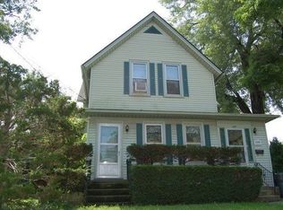 665 Lillie St, Elgin, IL 60120