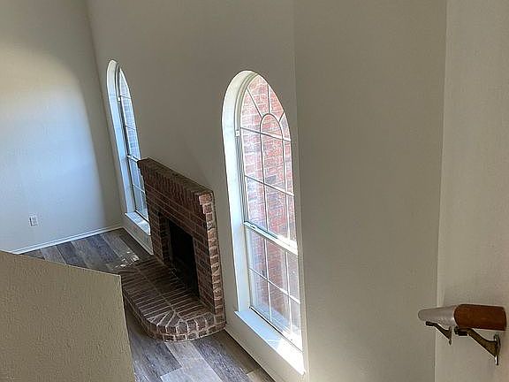 4th image of 1713 Creekbend Dr