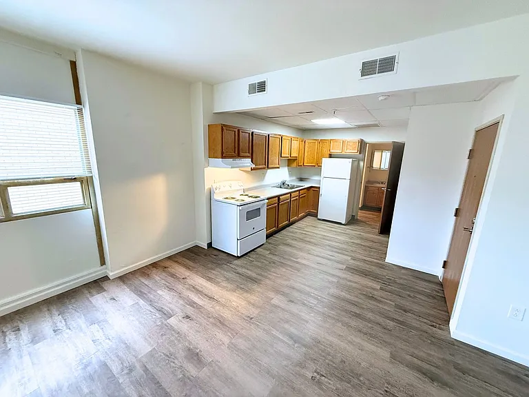 Spacious Living at Heritage Lofts, Piqua — Photo 21