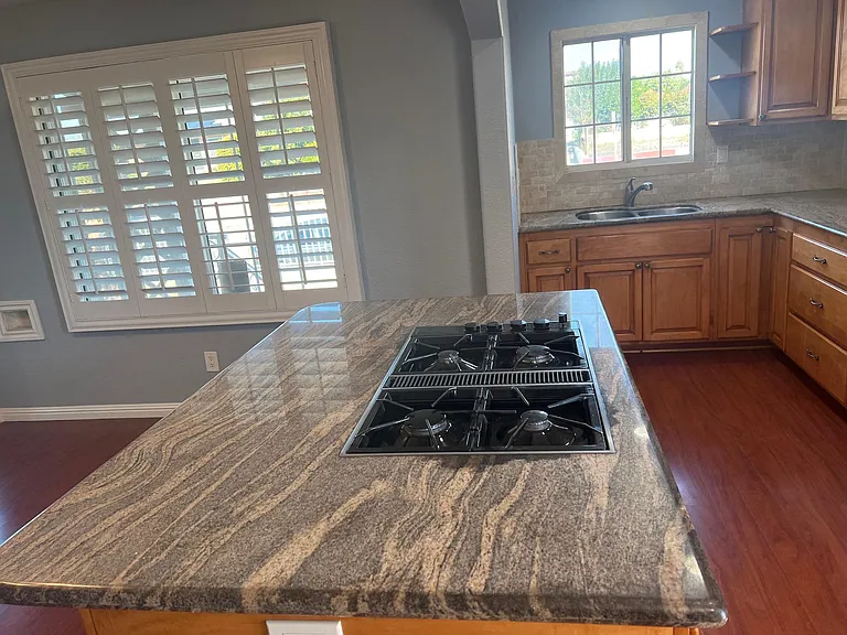 3887 Ocean View Blvd — Photo 6