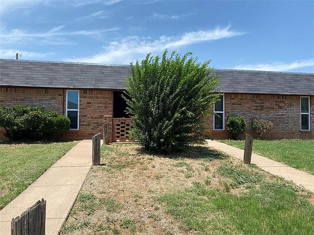 1st image of 4934 Greenslope Dr APT B