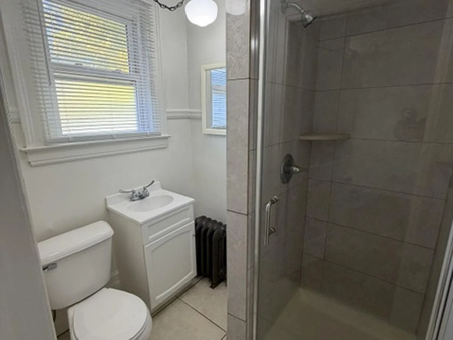 1 bed, 1.0 bath, 800 sqft, $999 — Photo 1