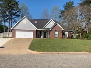 112 Coventry Ct, Dothan, AL 36305