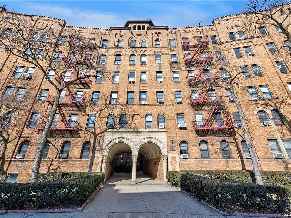 1st image of 83-44 Lefferts Blvd APT 4M
