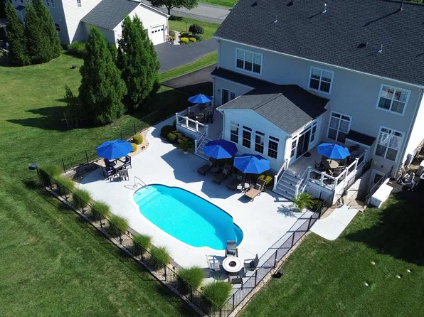 16553 Levade Dr, Leesburg, VA 20176