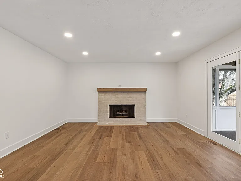 3302 Terra Vista Ln — Photo 18