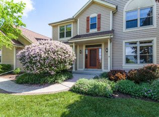 N54W27900 Sutton Ct, Lisbon, WI 53089