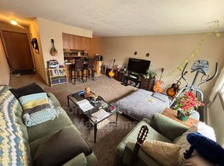 301 6th St S UNIT 17, Moorhead, MN 56560