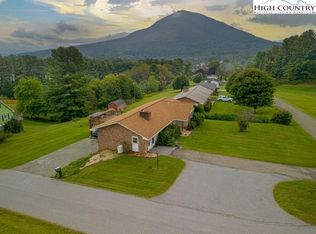 246 Lawson Ln, Jefferson, NC 28640