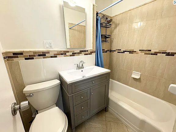 5th image of 288 W 238th St APT 5C