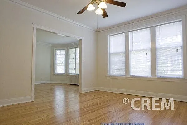 1374 W Greenleaf Ave #3S — Photo 2