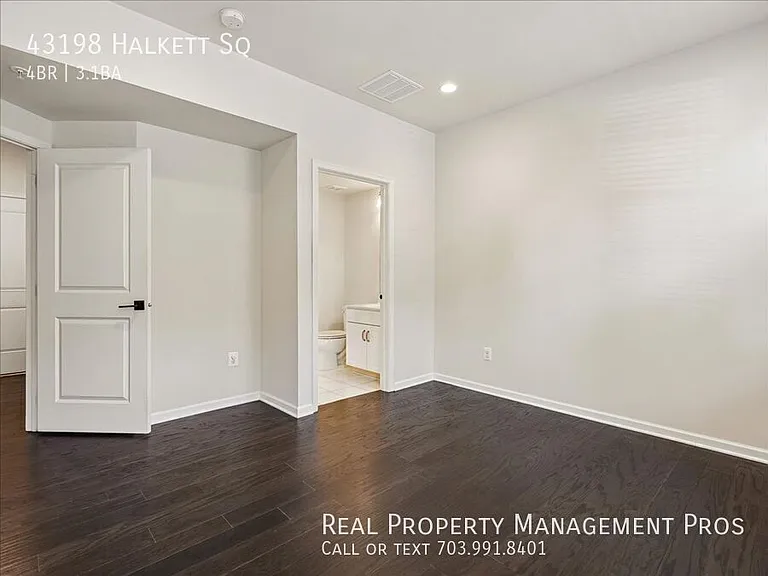 43198 Halkett Sq — Photo 36