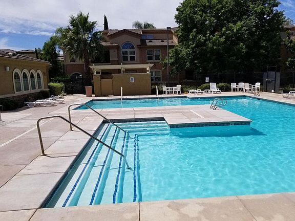 3rd image of 1900 Danbrook Dr Unit 1527