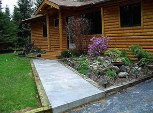 5852 River Rd, Eagle River, WI 54521