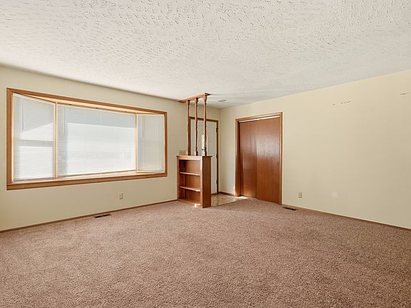 5th image of 1410 W 21st St