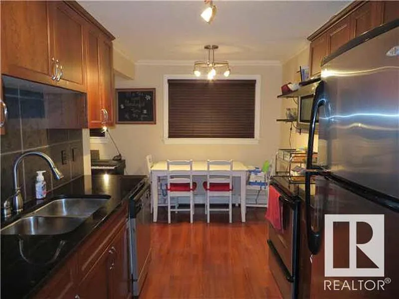 2 bed, 1.0 bath, 800 sqft, $1,600 — Photo 4