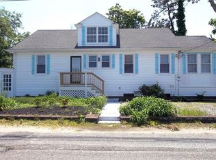 4 Spring St, Beachwood, NJ 08722