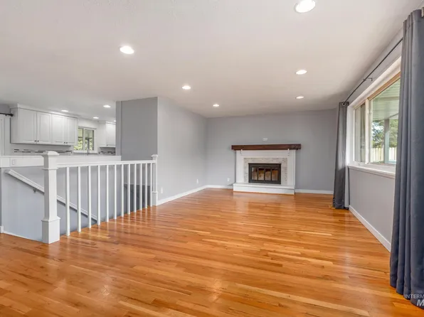 6809 W Brentwood Dr, Boise, ID 83709