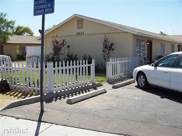 1 Street View