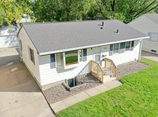 660 36th Ave NW, Rochester, MN 55901