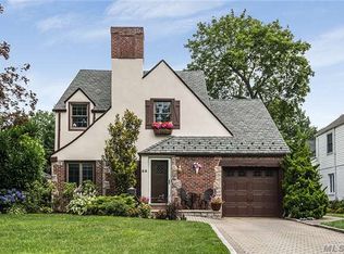 23 Highmeadow Rd, Manhasset, NY 11030