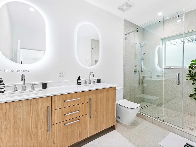 6145 La Gorce Dr — Photo 32