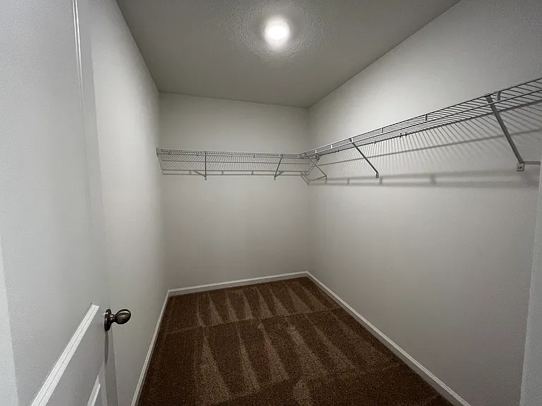609 Madison Dr — Photo 18